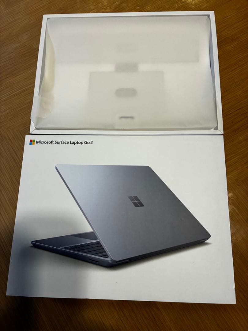 Microsoft Surface Laptop Go2 シルバー
