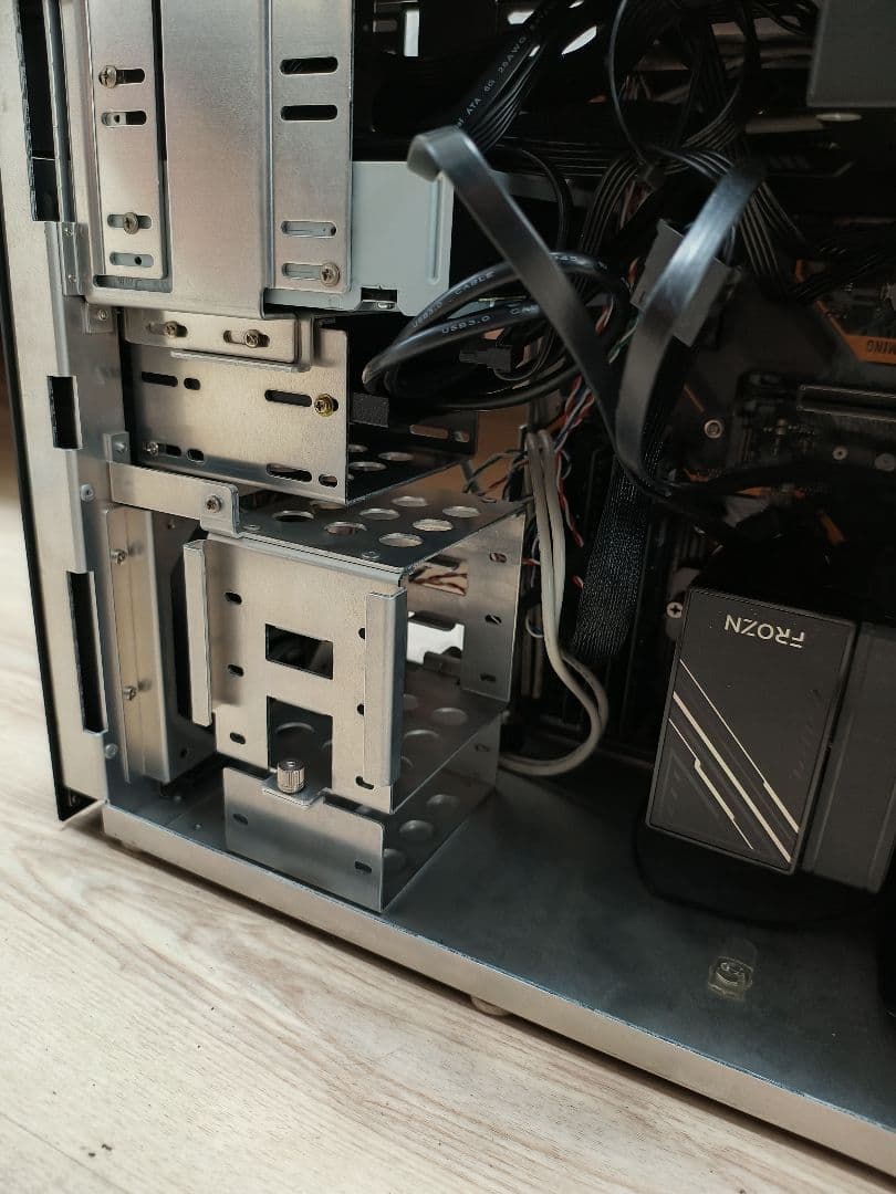 Intel core i5 9400搭載PC(OS、HDD、SSDなし)