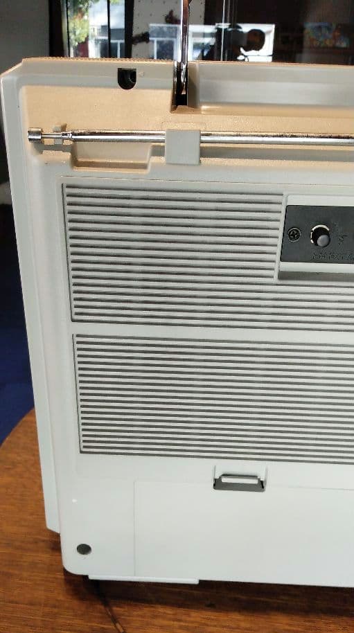 ジャンク　カセットデッキ不動　ラジオ稼働　ＳＡＮＹＯ M-X824 ラジカセ