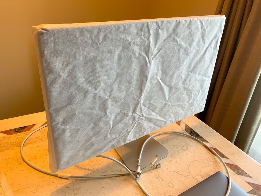 ディスプレイ・モニター本体 Apple Thunderbolt Display (27-inch)