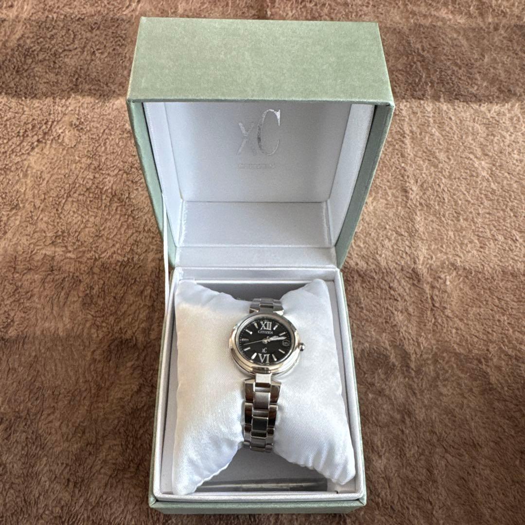 CITIZEN xC ソーラー腕時計/アナログ/BLK/H058-T021158