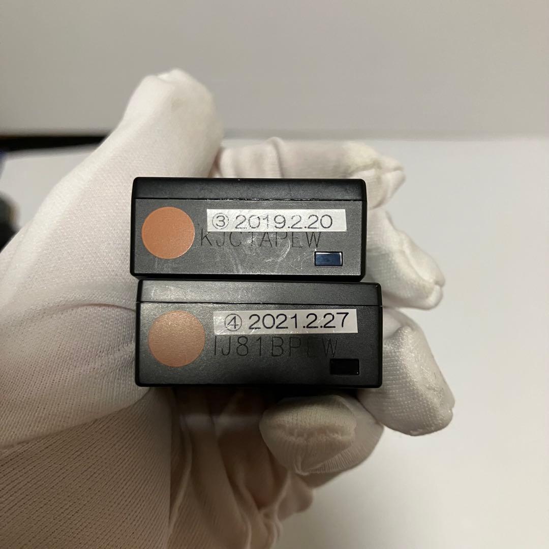 フジフィルム　Fujifilm X-E4本体 充電器・microSD付き