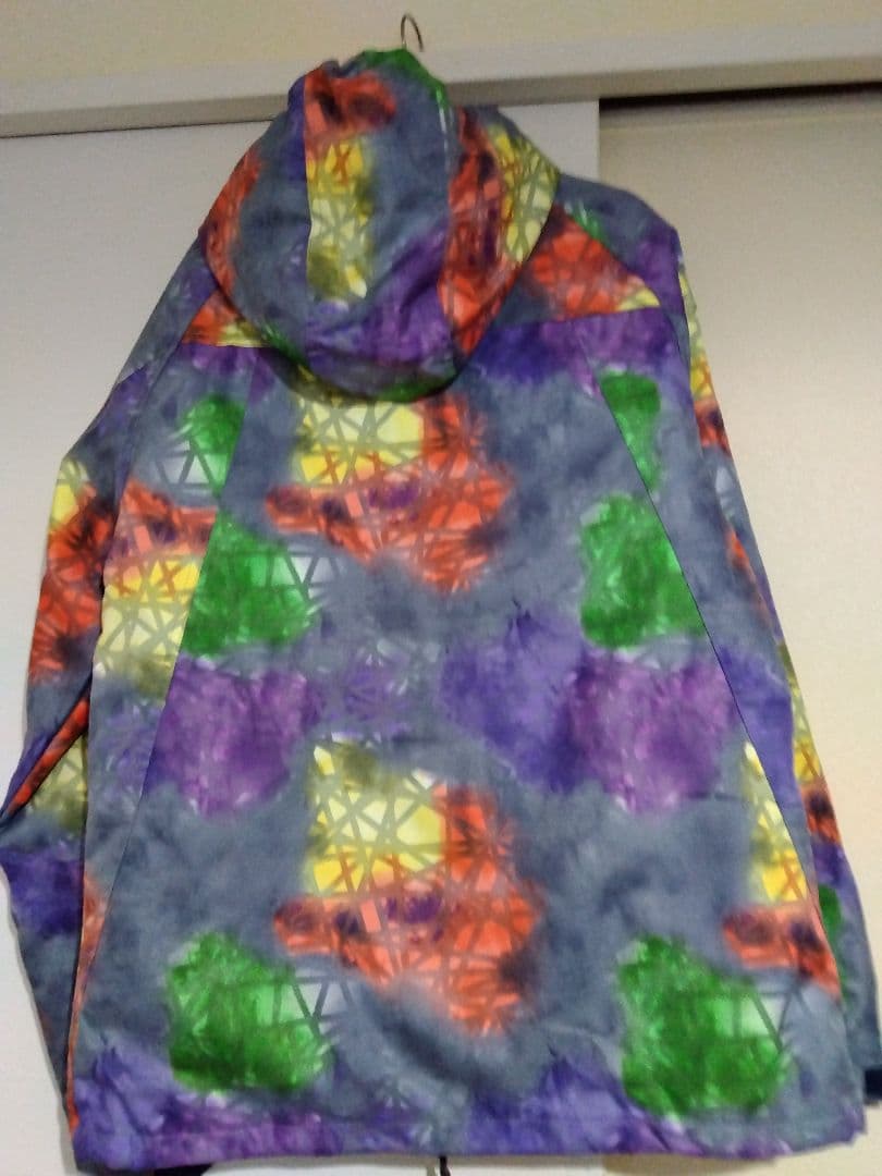 多色幾何学模様スキーウェア中古