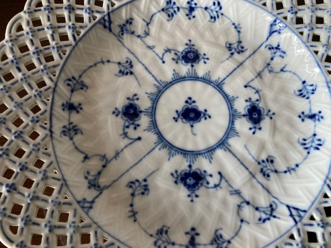 ロイヤルコペンハーゲン　ブルーフルーテッド　フルレース　プレート