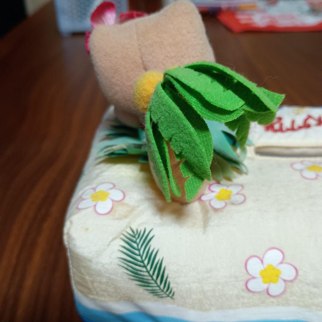 ハローキティとダニエル　ハワイアン　ティッシュボックス