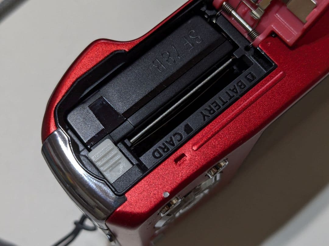 Panasonic　LUMIX　DMC-TZ30 レッド　デジカメ