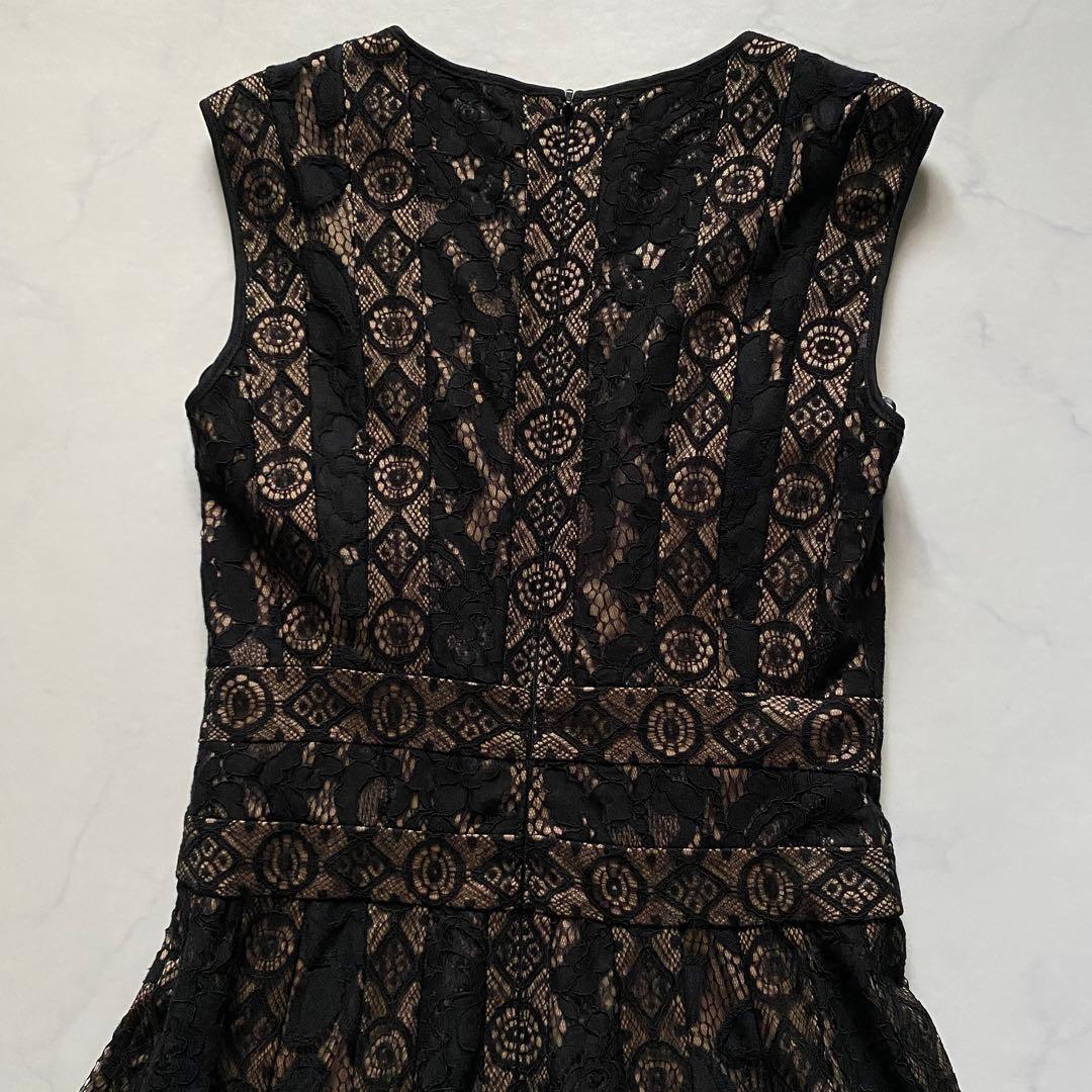 美品　TADASHI SHOJI カットワーク　ノースリーブワンピース　黒　花柄