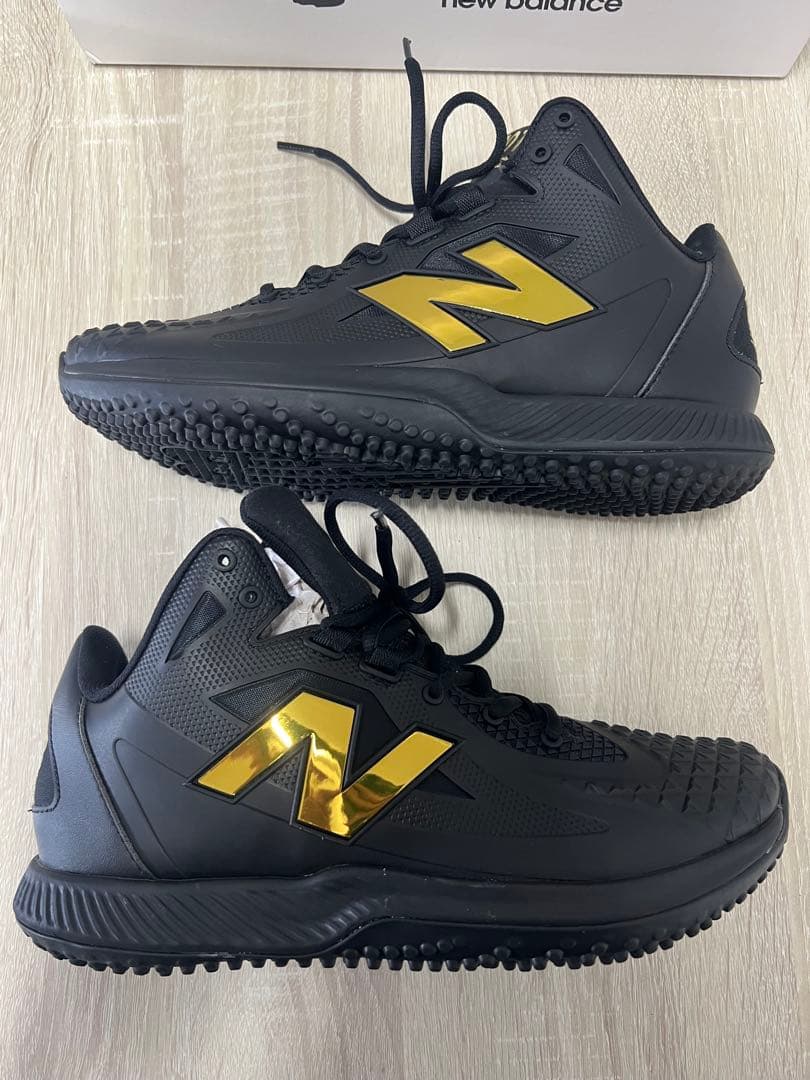 ニューバランス Ohtani v1 Turf 大谷翔平 トレーニングシューズ