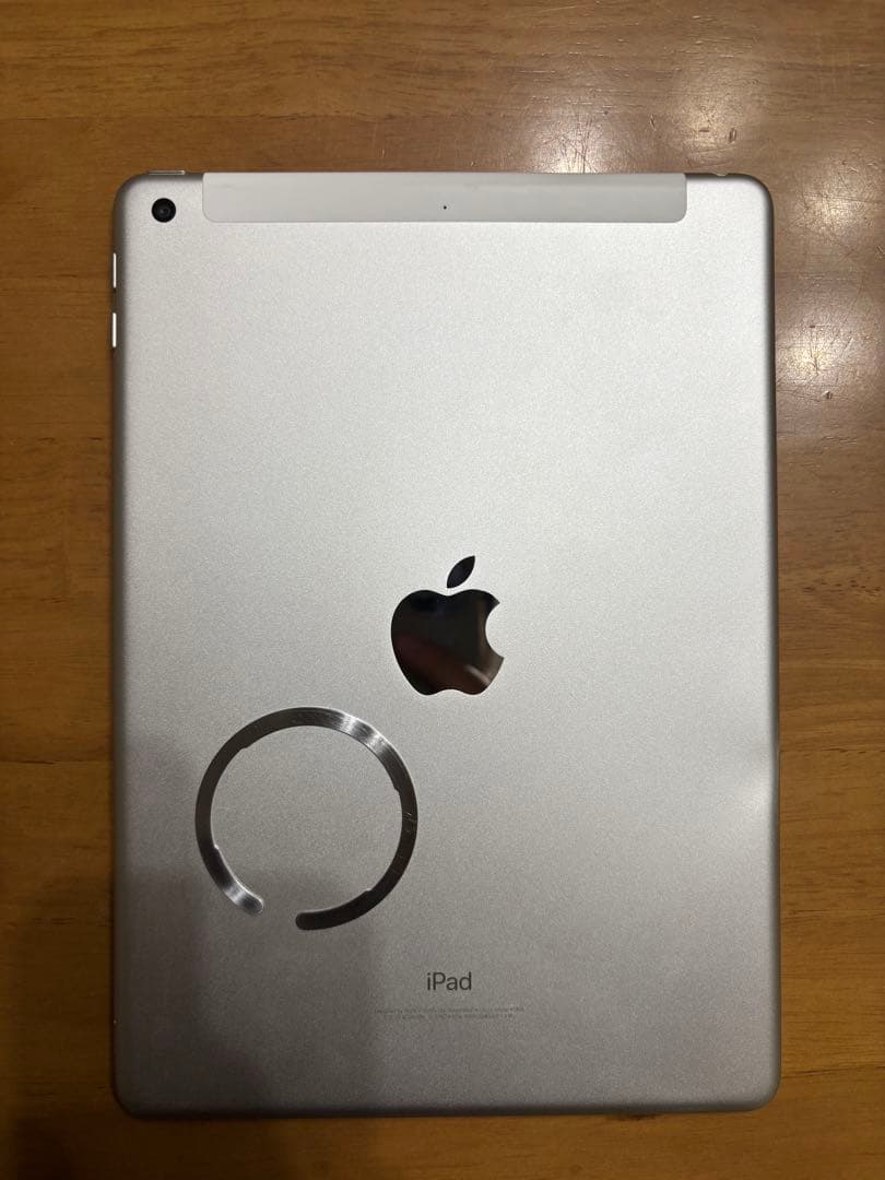 iPad第六世代（Wi-Fi+ Cellular）32GB