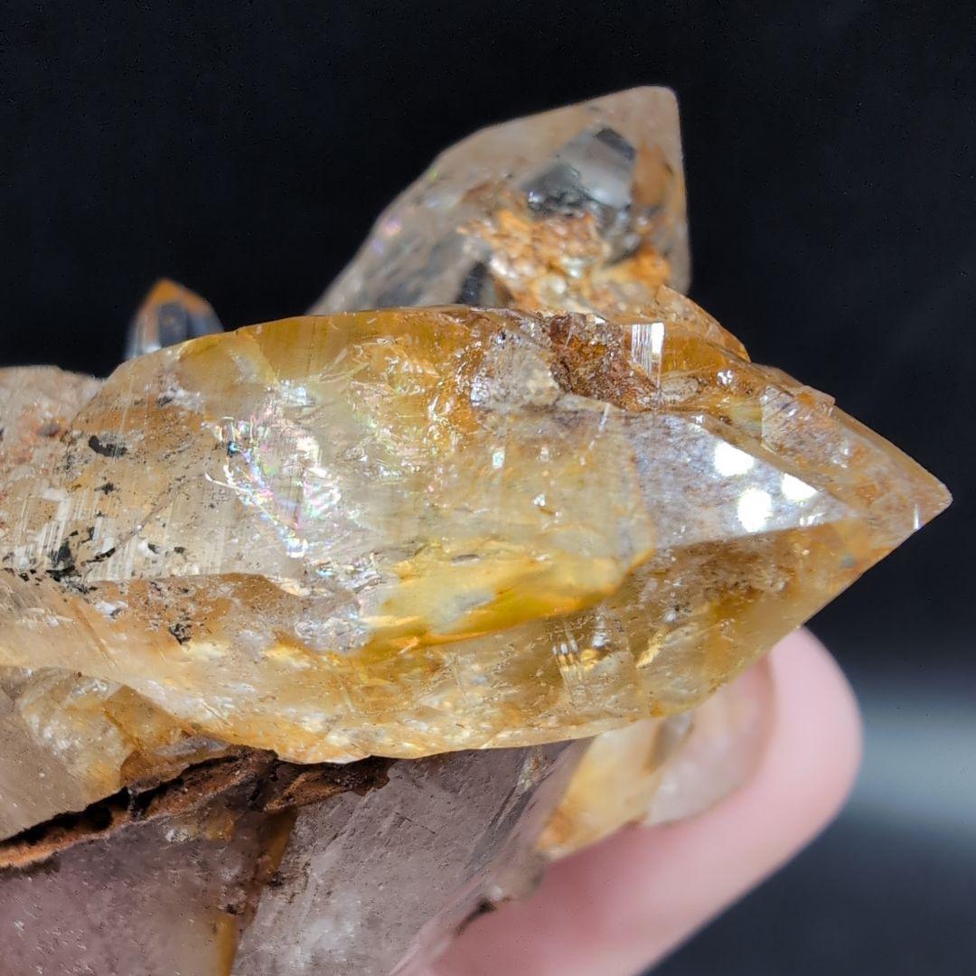 高品質 ガネッシュヒマール産　水晶　ポイント D