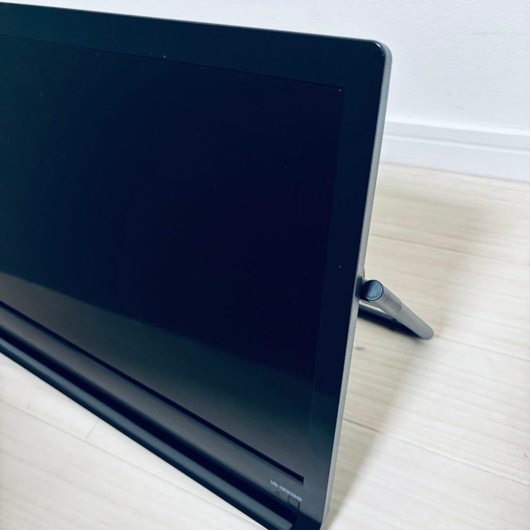美品　プライベート・ビエラ 19V型 ポータブルテレビ UN-19FB10HD