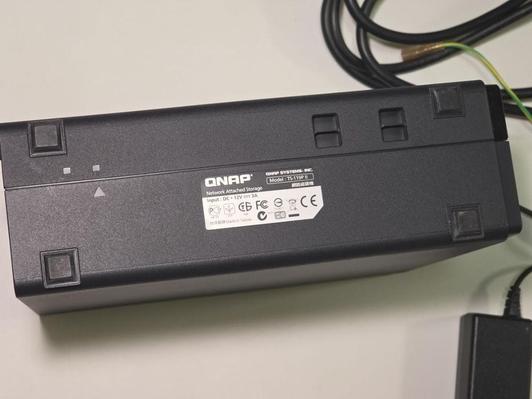 QNAP TS-119P II NAS (WD Red 4TB HDD付き)