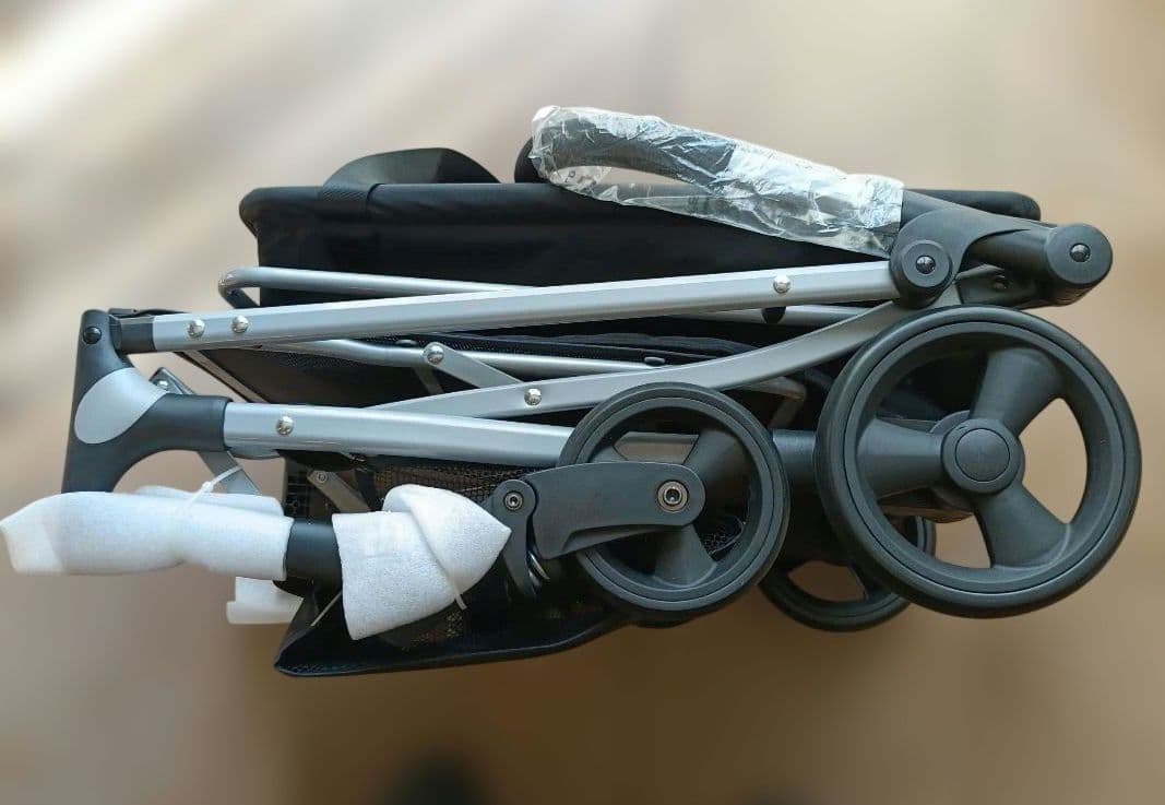 ショッピングカ―ト　キャンプ場での荷物移動にも最適