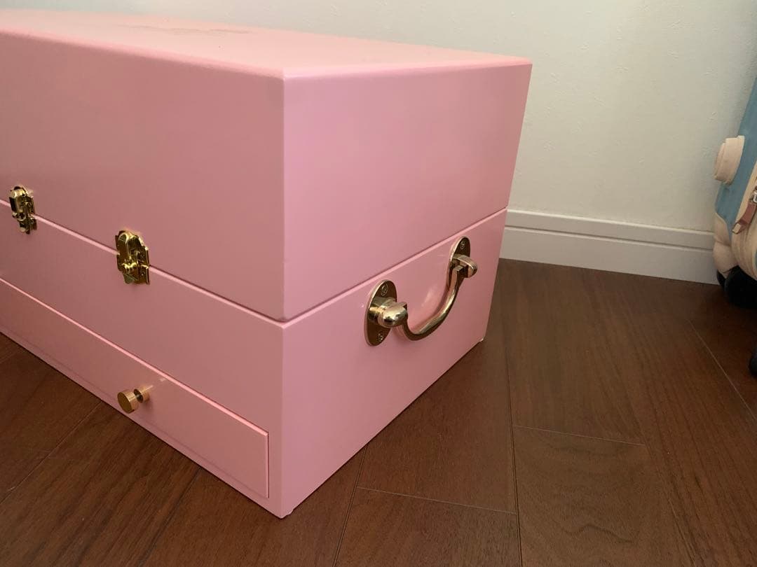 NINA'S ディスプレイボックス　非売品　メイクBOX収納紅茶缶