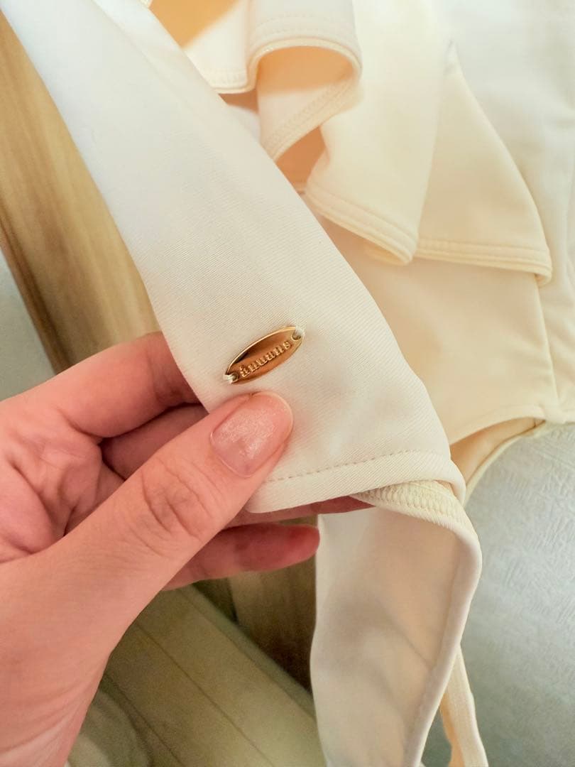 アニュアンス　ワンショルダーフリルスイムウェア　白　M