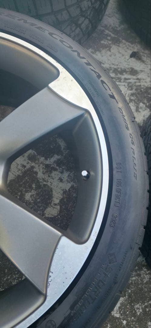 19インチ ホイールセット CONTINENTAL