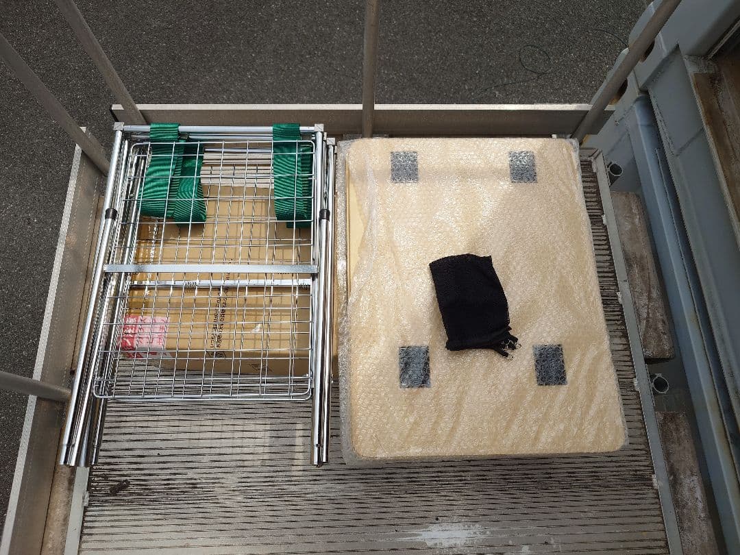 新品・未使用ユニフレーム　キッチンテーブル