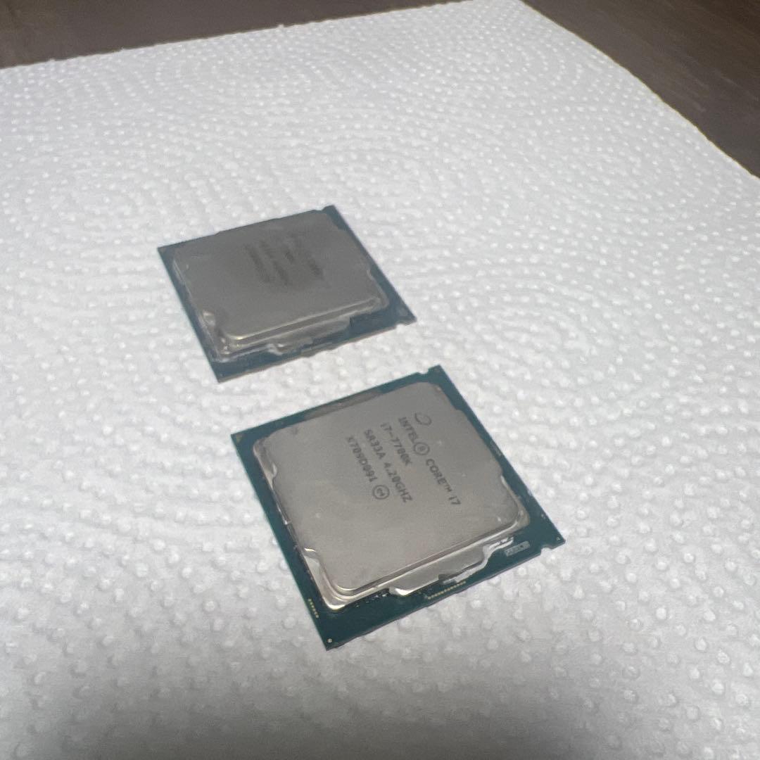 Intel Core i7-7700K CPU 4.2GHz ２個