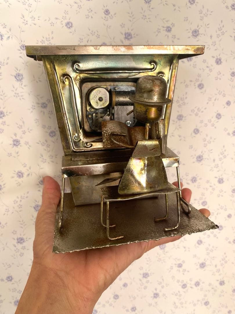 金属製ピアノオルゴール、ドイツ製、全て手作業です、非常に希少物品で