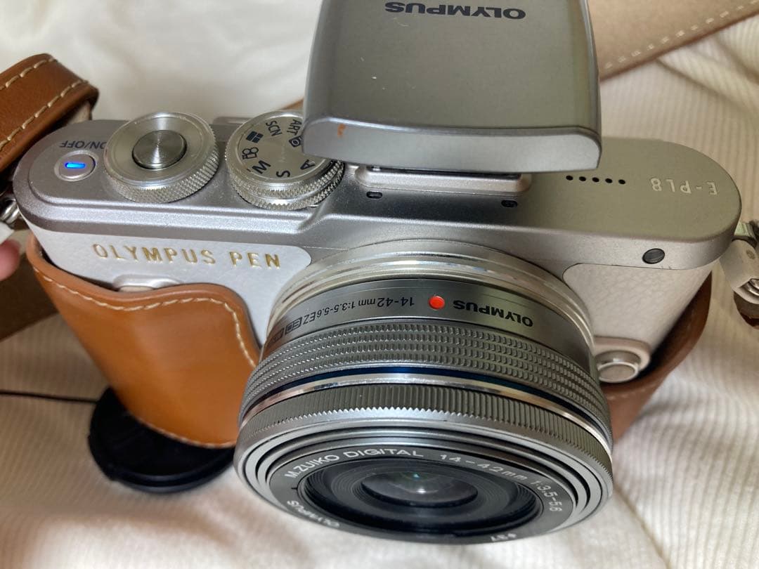 OLYMPUS PEN ミラーレス一眼セット（箱付き） ダブルズームレンズキット