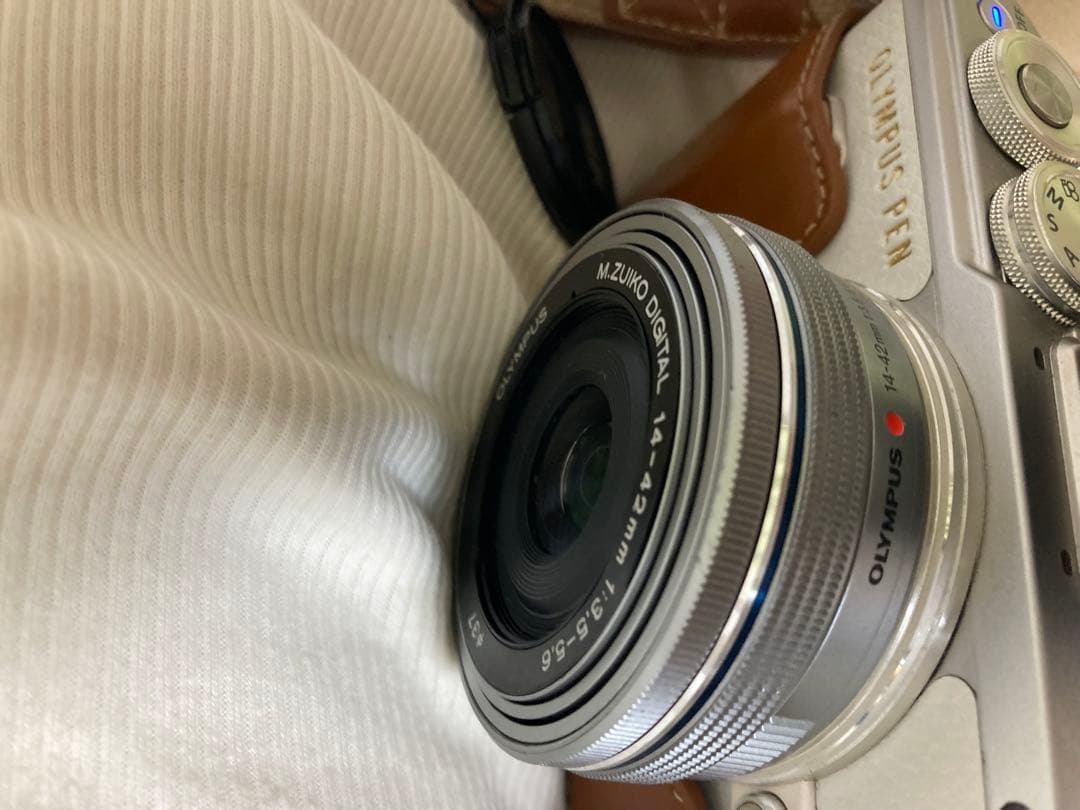 OLYMPUS PEN ミラーレス一眼セット（箱付き） ダブルズームレンズキット