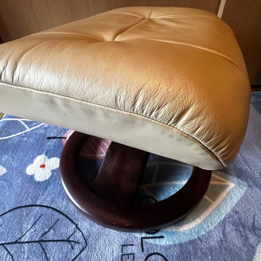 シモンズ正規品　リクライニングチェア　215Rベースチェア　バニラ色