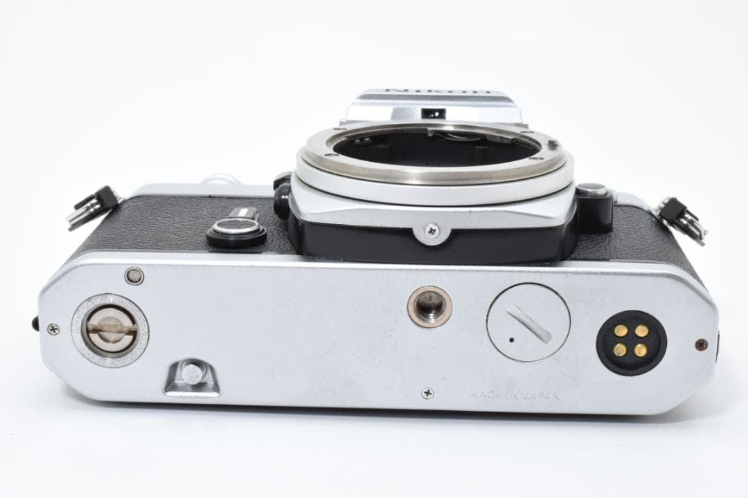 美品 NIKON FM シルバー フィルムカメラ　モルト新品交換済 H025