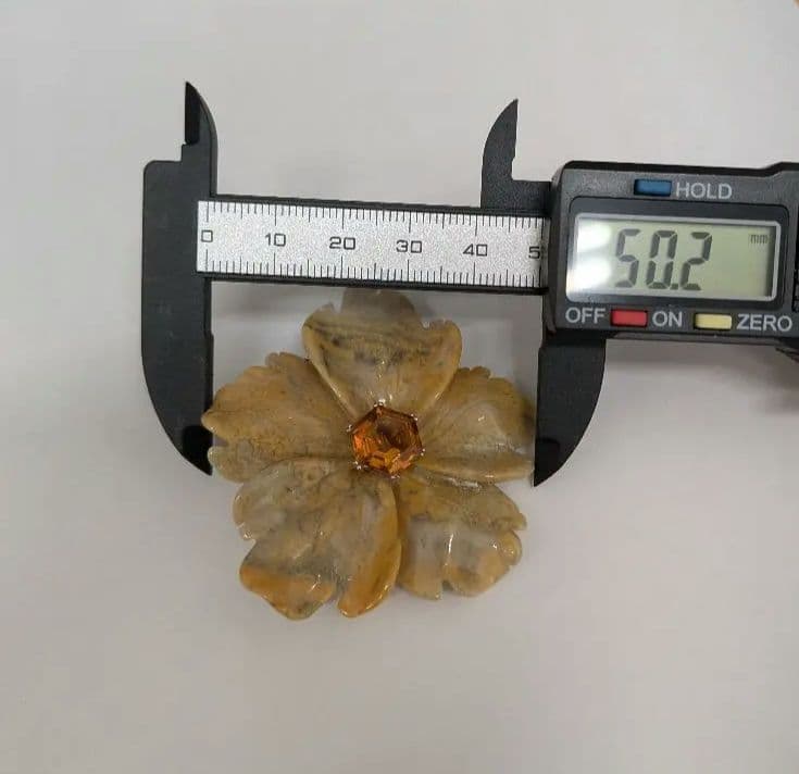 YANES ヤーネス ブローチ兼トップ フラワーモチーフ 750WG刻印