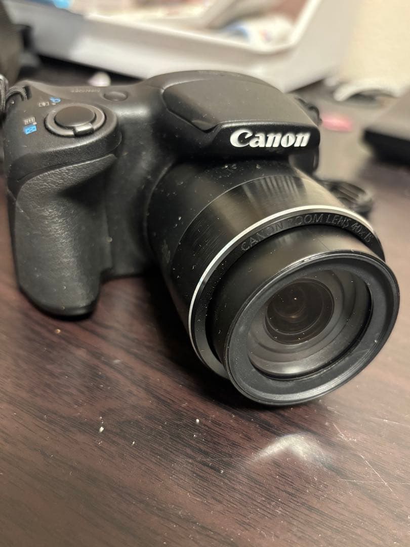 Canon PowerShot SX410 IS 本体と付属品