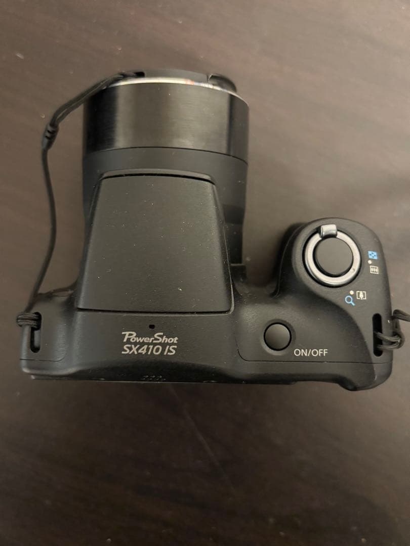 Canon PowerShot SX410 IS 本体と付属品