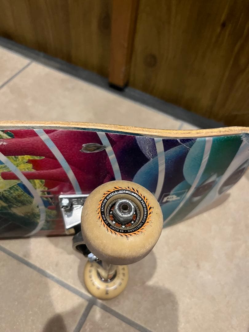 primitive スケボー