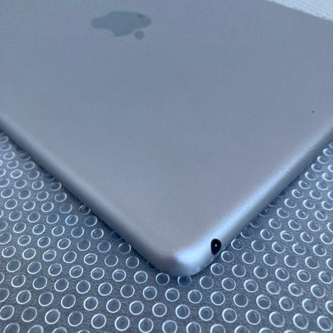 3050【早い者勝ち】電池最良好☆iPad5第5世代 32GB WIFIモデル☆