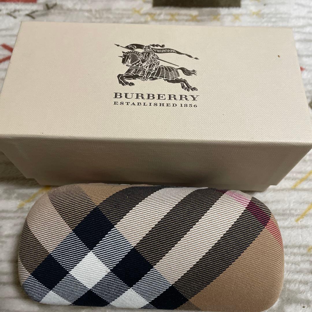 バーバリーBURBERRYサングラス