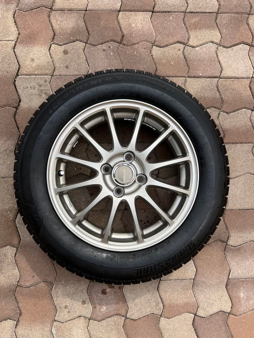 175/65R15スタッドレス4本ホイールセット ブリヂストン　フィット
