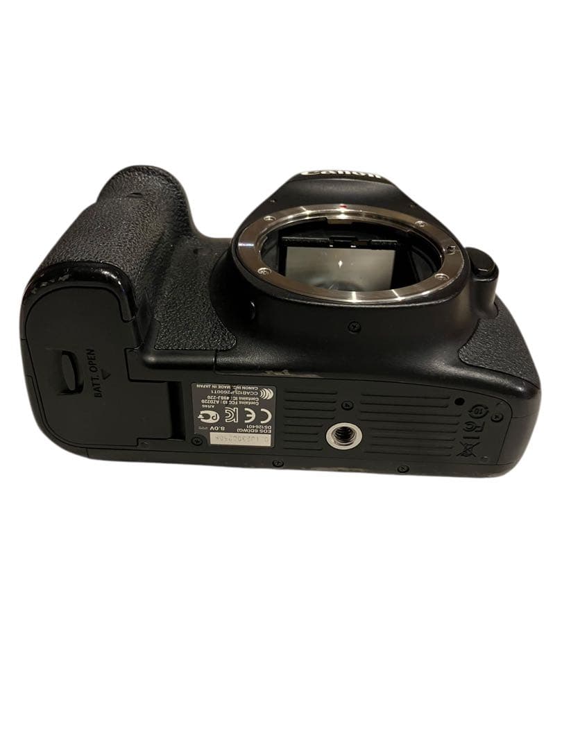 キャノンCanon 6D デジタル一眼レフ フルサイズ　本体バッテリーチャー