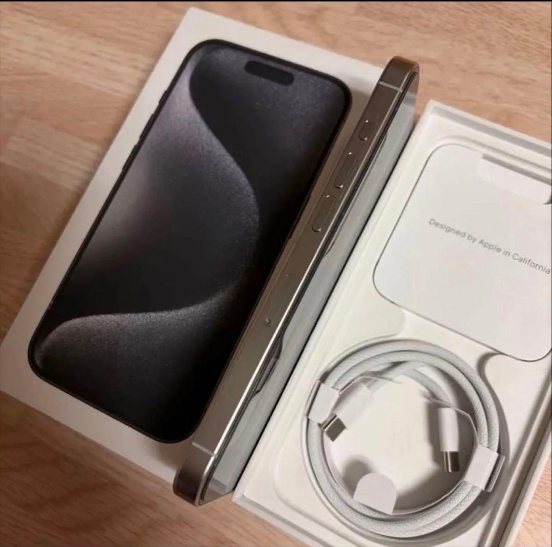 iPhone 15 Pro 256GB BT100% ホワイトチタニウム
