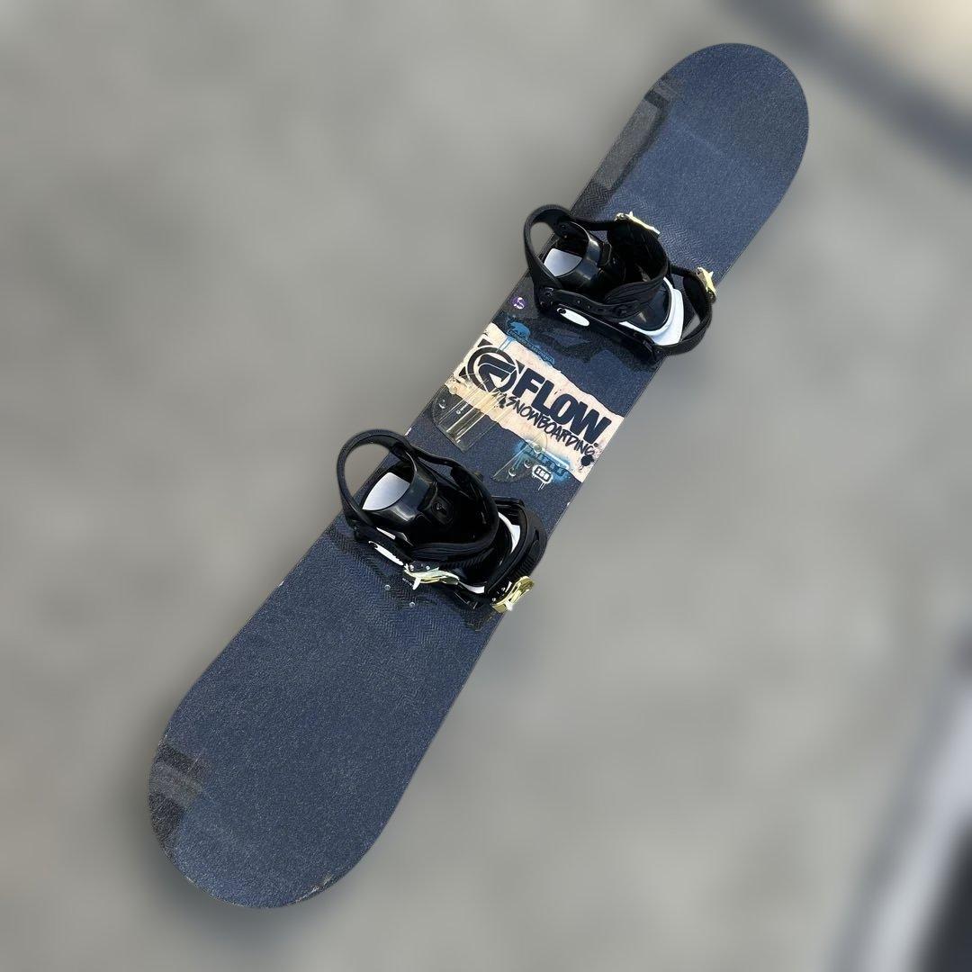 土日限定値下げ中‼️FLOW スノーボードセット