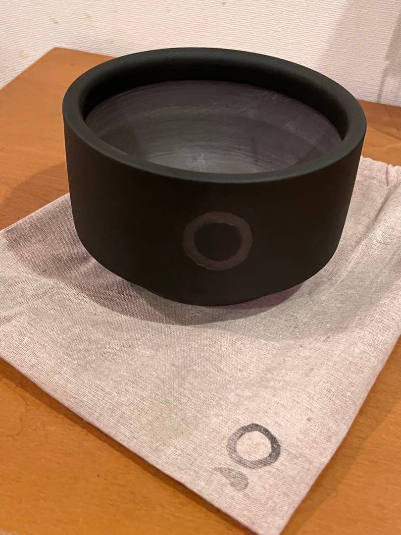 qutoten 鉢　Mサイズ　新品