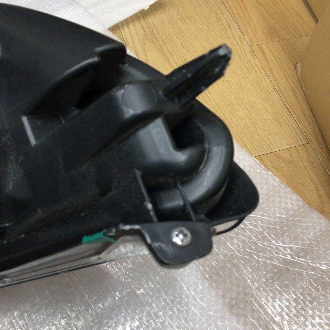 アルファード(AYH30)・左3眼ヘッドランプユニット（ジャンク品）