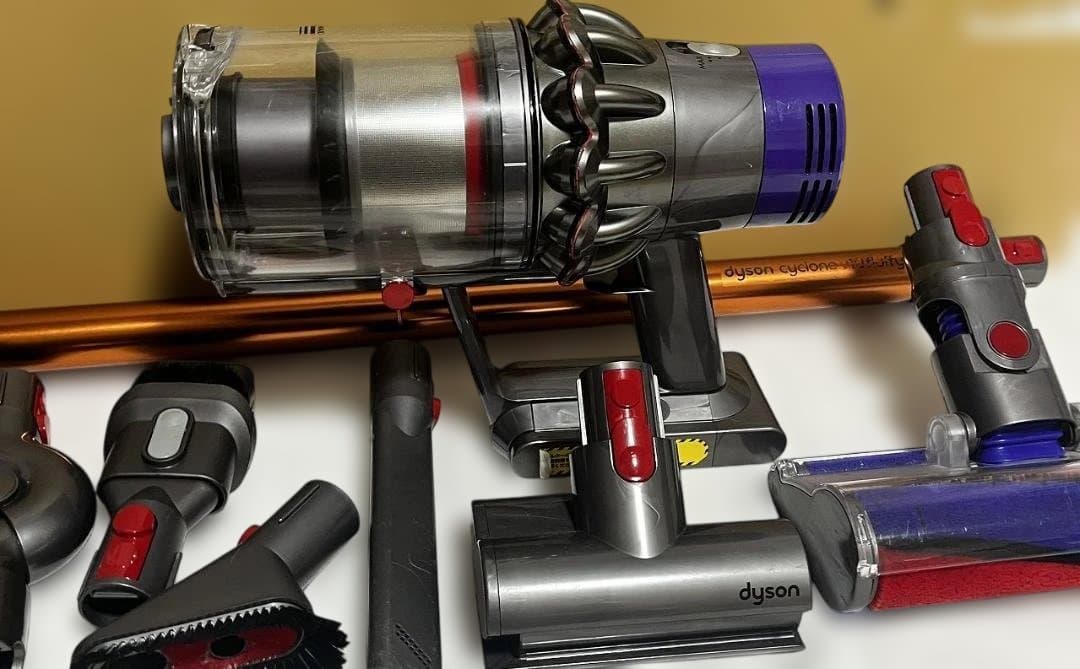 お買い得！47分稼働Dysonダイソン　サイクロンクリーナーSV12/V10良品