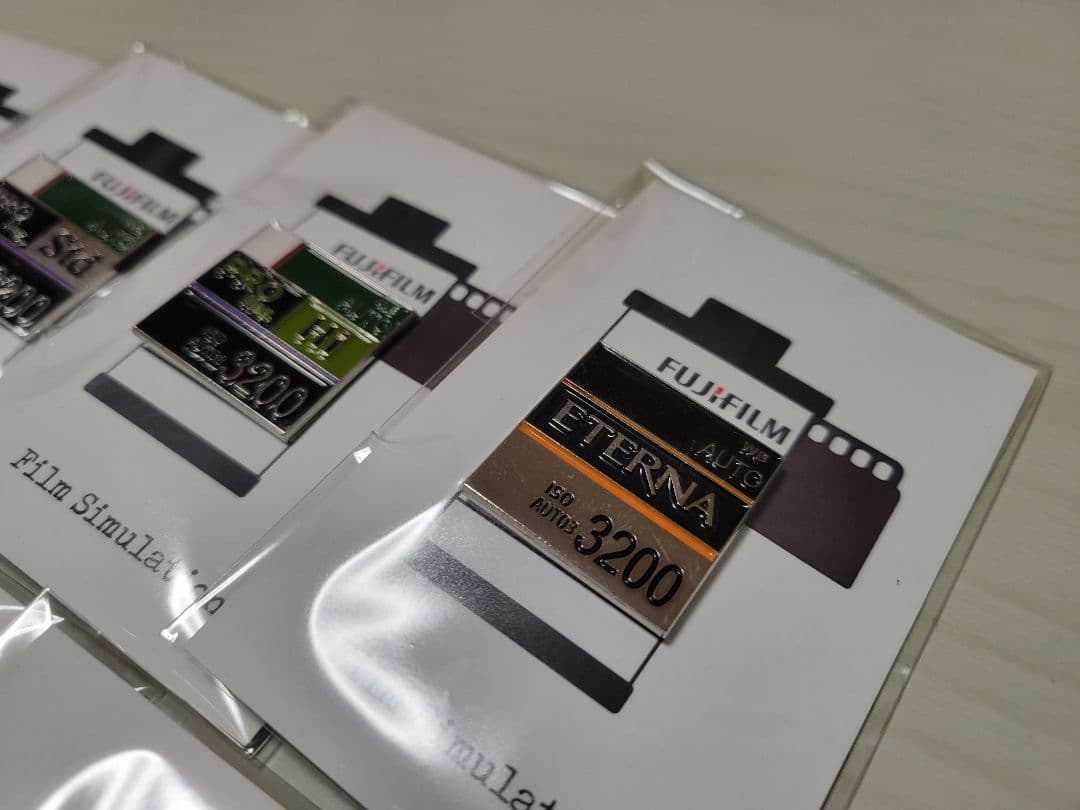 富士フィルム　ピンバッジ　9点セット