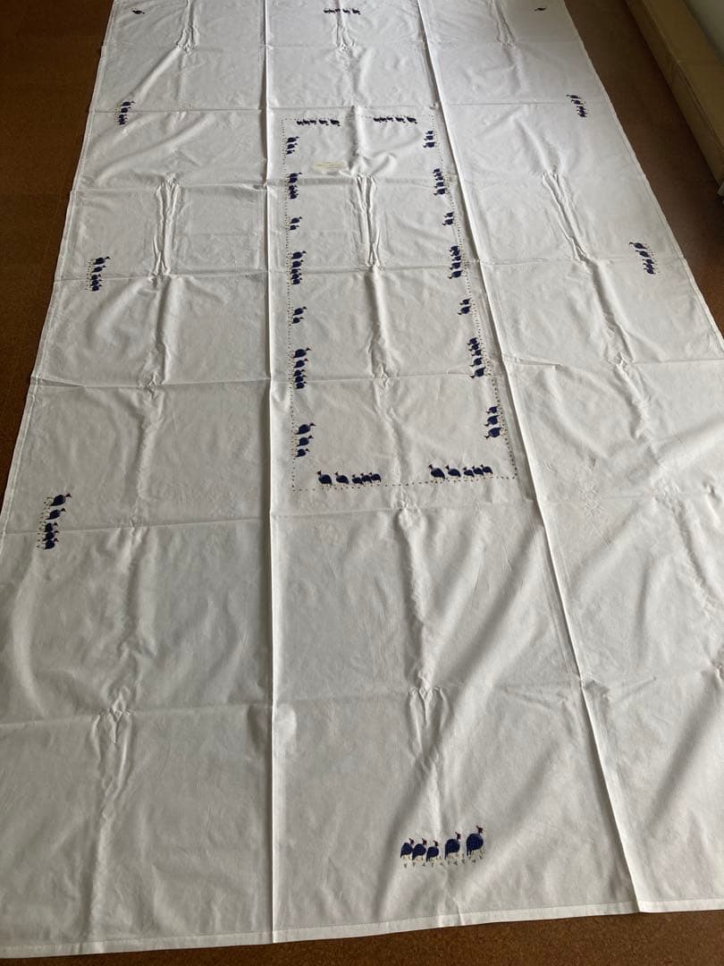 南アフリカ製 刺繍入りテーブルクロス/七面鳥 160×280cm ナプキンセット