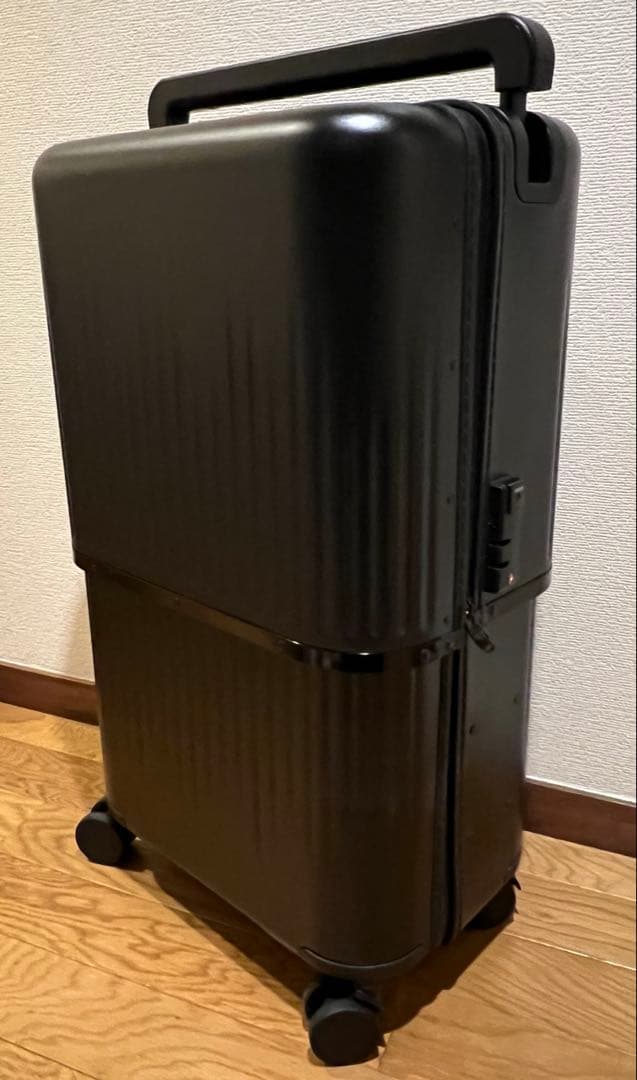 新品未使用　VELO ヴェーロ　伸縮型　スーツケース　三段階サイズ可変式