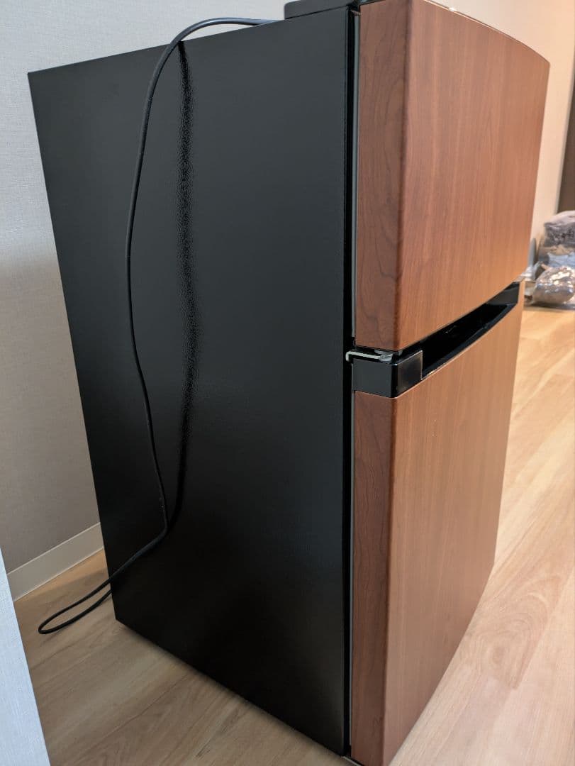 【ほぼ美品】木目調冷蔵庫　アイリスオーヤマ