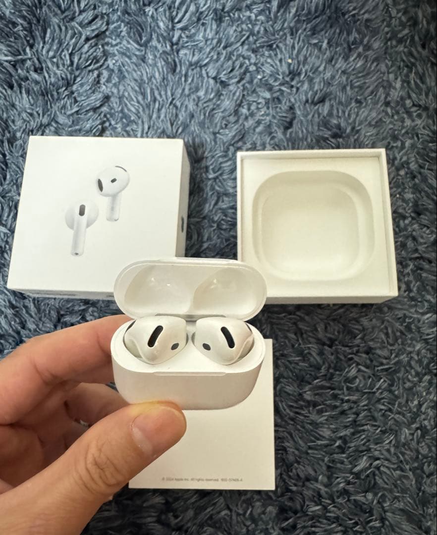 Apple AirPods 4 本体 新品