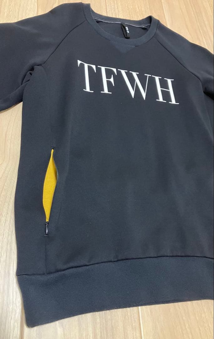 【美品】TFW49 ティーエフダブリューフォーティーナイン　スウェット4 黒