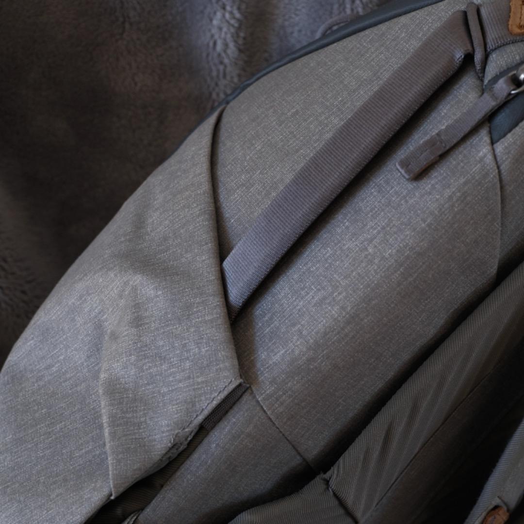 ピークデザイン　エブリデイ バックパック ジップ 15L　アッシュ