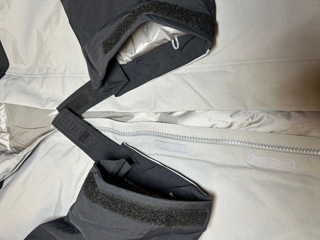 【美品】即完ユニクロ×平野歩夢モデルハイブリッドダウンスノーボードパーカ