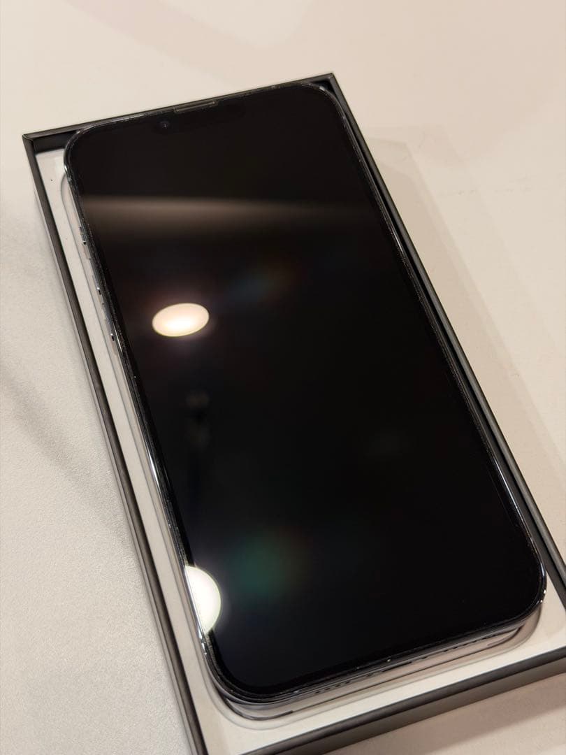 【きゅきゅ】iPhone 13 Pro Max 512GB SIMフリー