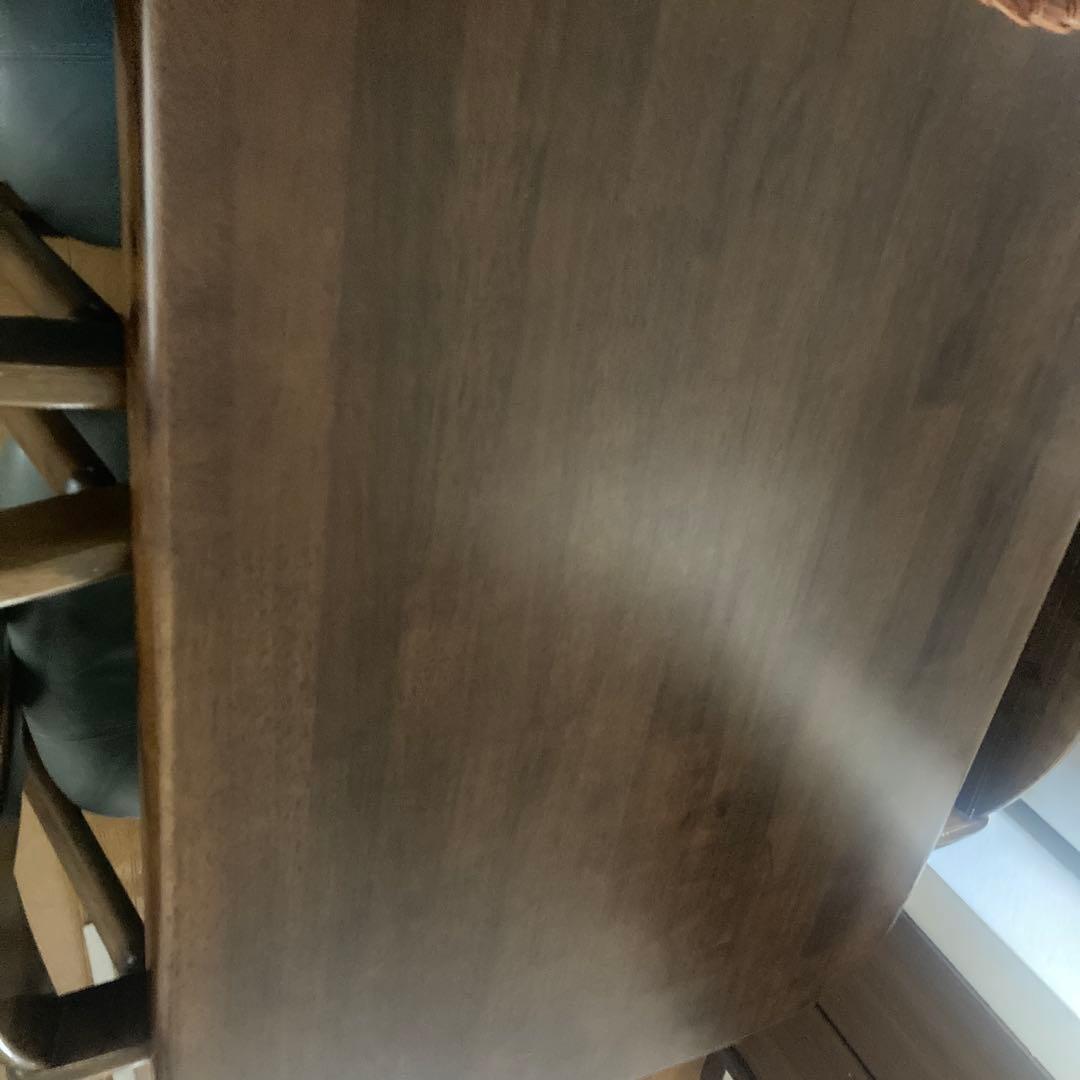 ダイニングセット　テーブルとイス4脚